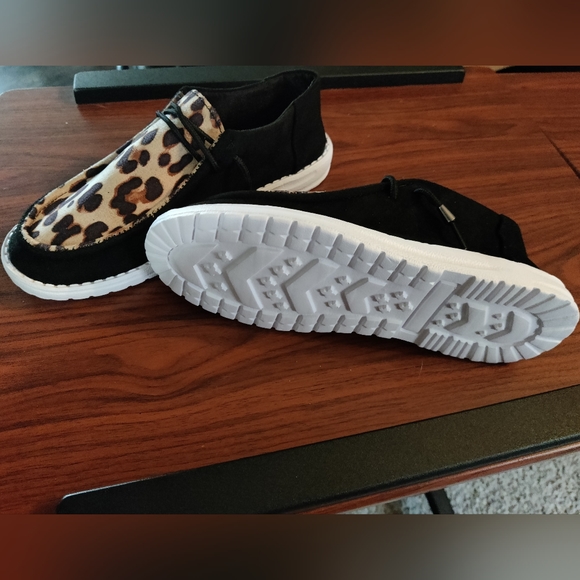 BNWT WOMENS FASHION LEOPARD PRINTED LOAFER SHOES - Picture 5 of 5